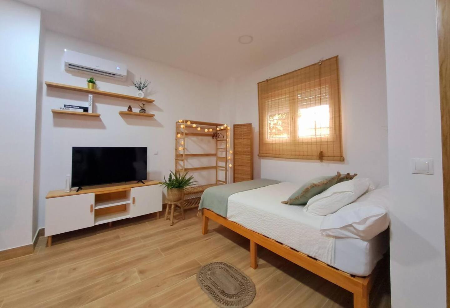Coffee & Calm Triana Apartment Sevilla Exterior foto